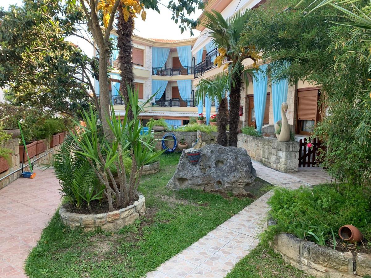 Giannis & Foteini Hotel Afytos Bagian luar foto