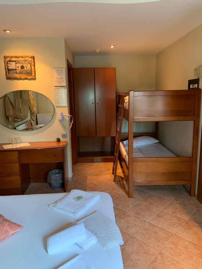 Giannis & Foteini Hotel Afytos Bagian luar foto