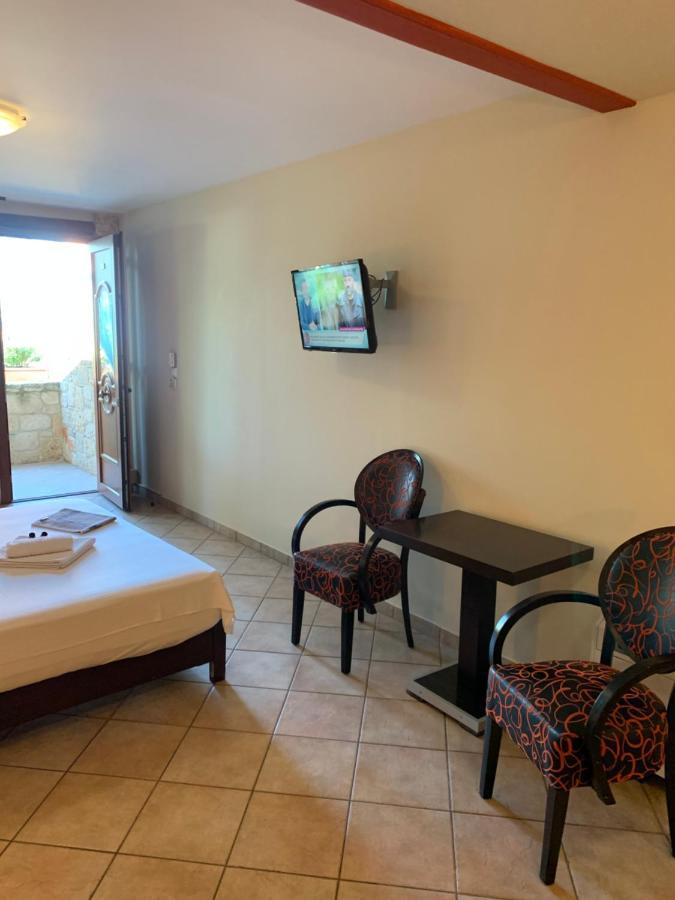 Giannis & Foteini Hotel Afytos Bagian luar foto