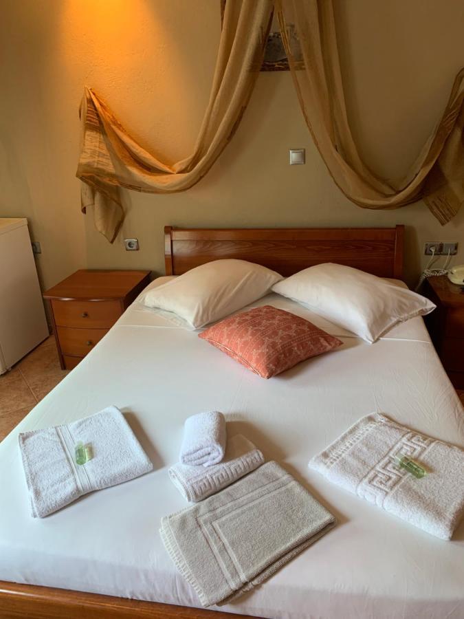 Giannis & Foteini Hotel Afytos Bagian luar foto