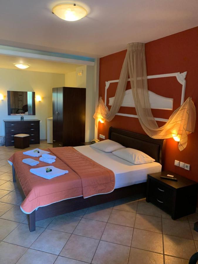 Giannis & Foteini Hotel Afytos Bagian luar foto