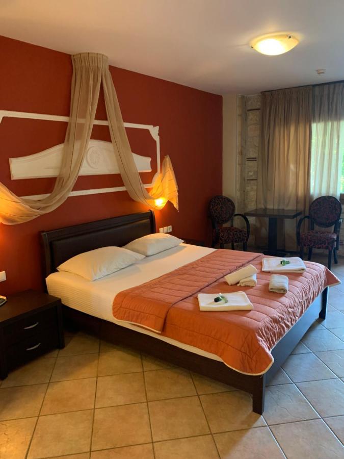 Giannis & Foteini Hotel Afytos Bagian luar foto