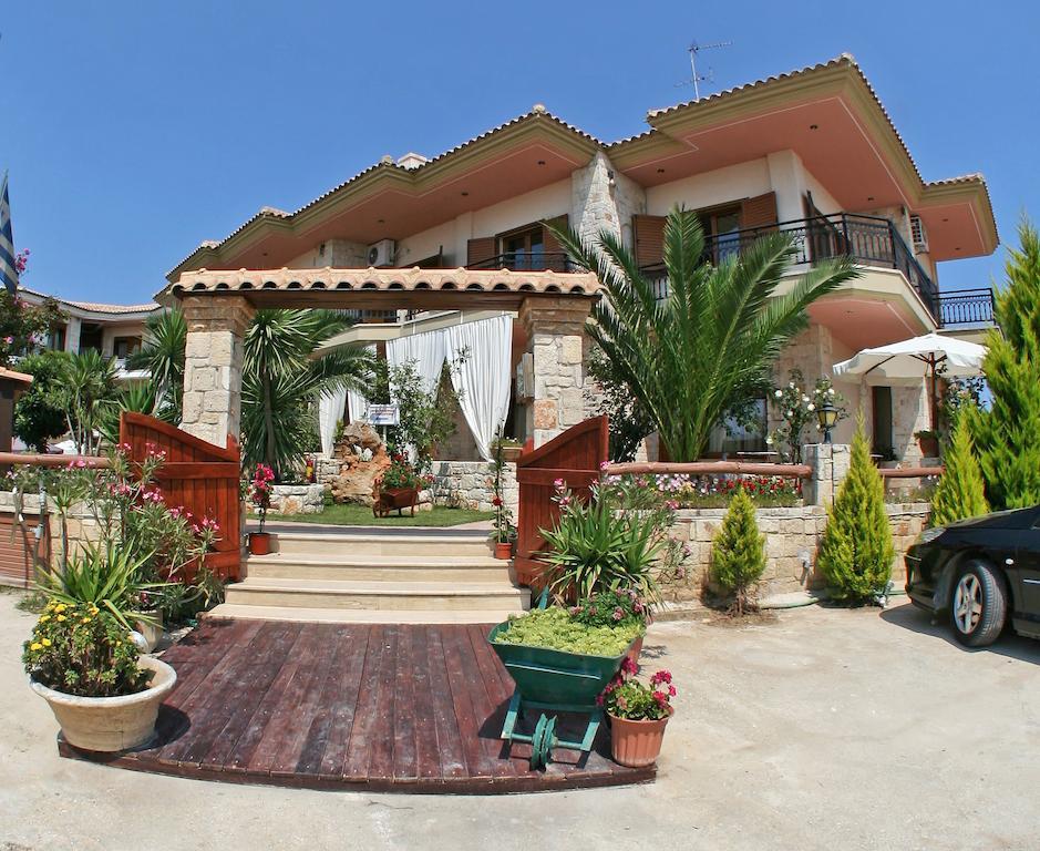 Giannis & Foteini Hotel Afytos Bagian luar foto