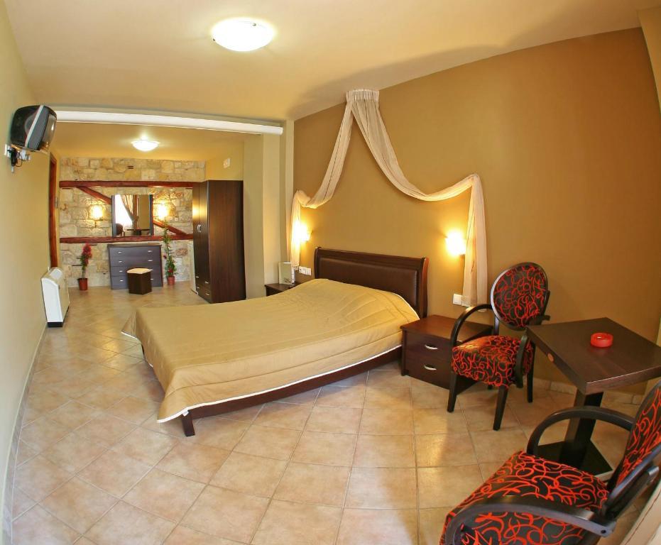 Giannis & Foteini Hotel Afytos Ruang foto