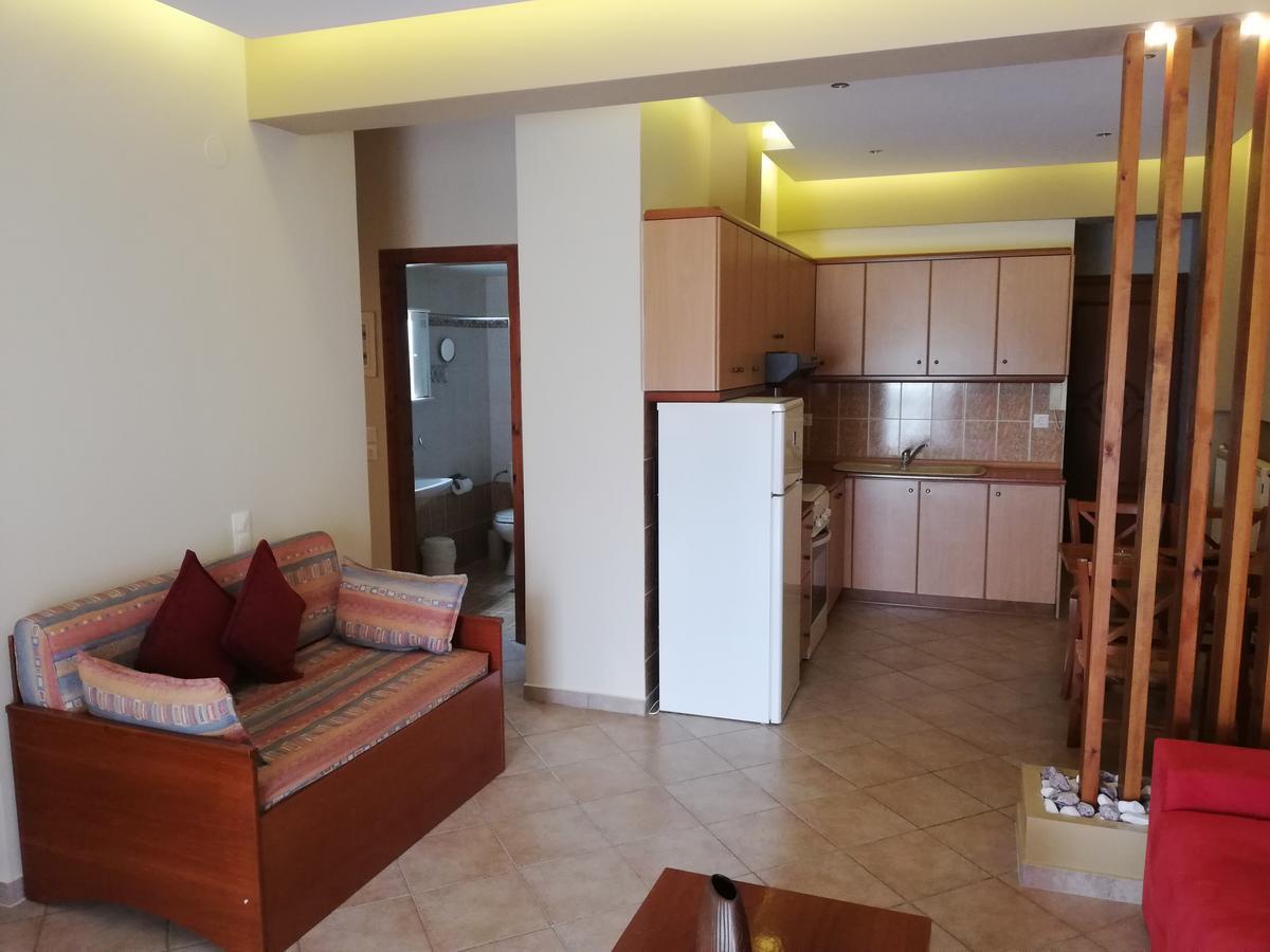 Giannis & Foteini Hotel Afytos Bagian luar foto